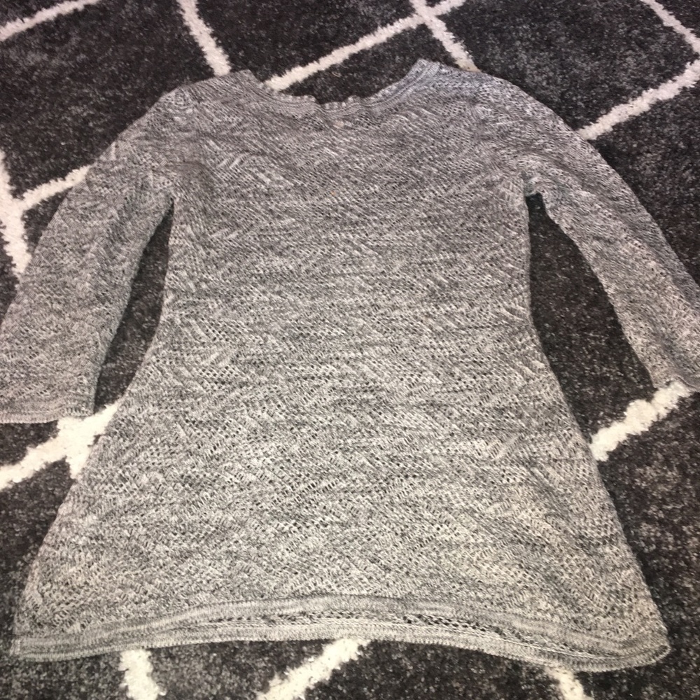 Comfy Knit Sweater. - Picture 4 of 4